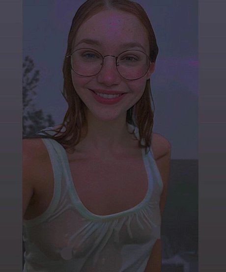 SSandia exclusive star pic