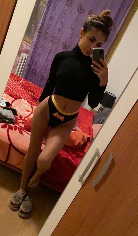 Dariaaxm pornstar adult pictures