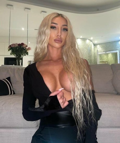 mybestfriendjade naked model photo