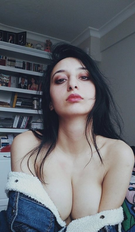 Kizillolita beautiful pornstar archive