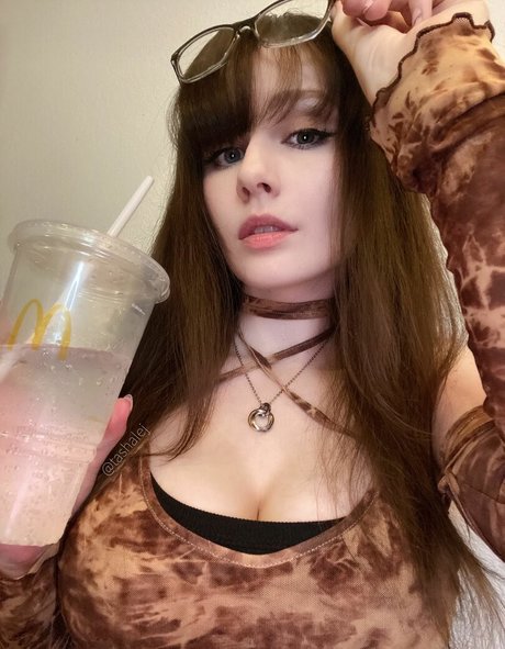 Tasha Leigh pretty star img