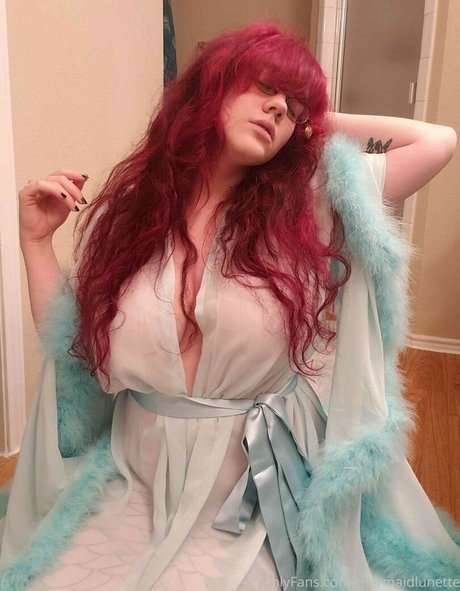 Mermaid Lunette star exclusive galleries