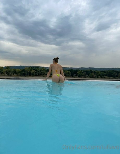 iuliavo free star image