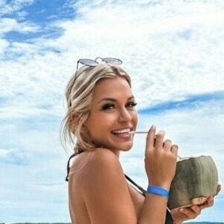 Kaleigh Hutson pretty pornstar archive