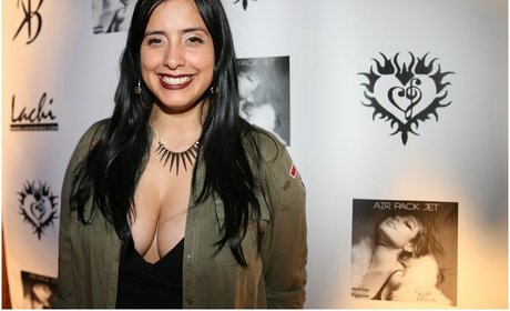 Laura Stylez porn model photos