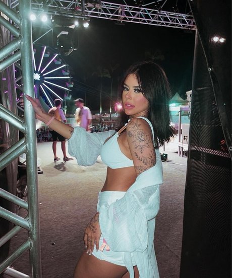 Mah Tavares adult star picture