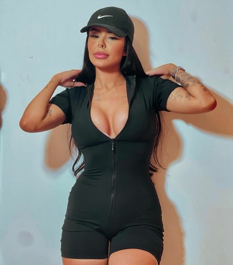 Mah Tavares erotic star pics