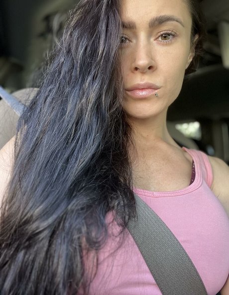 RiahJade exclusive model picture