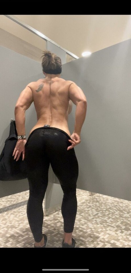 Tay Bae high quality star photo