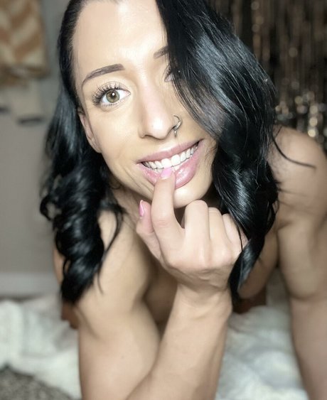 Tay Bae model top pics