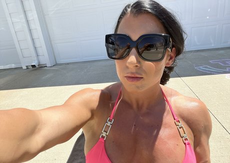 Tay Bae hot pornstar photo