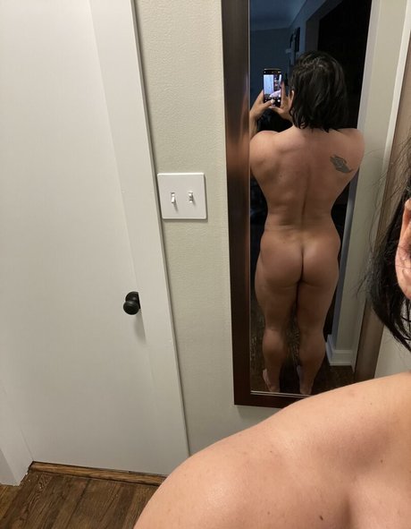 Tay Bae star hot photo