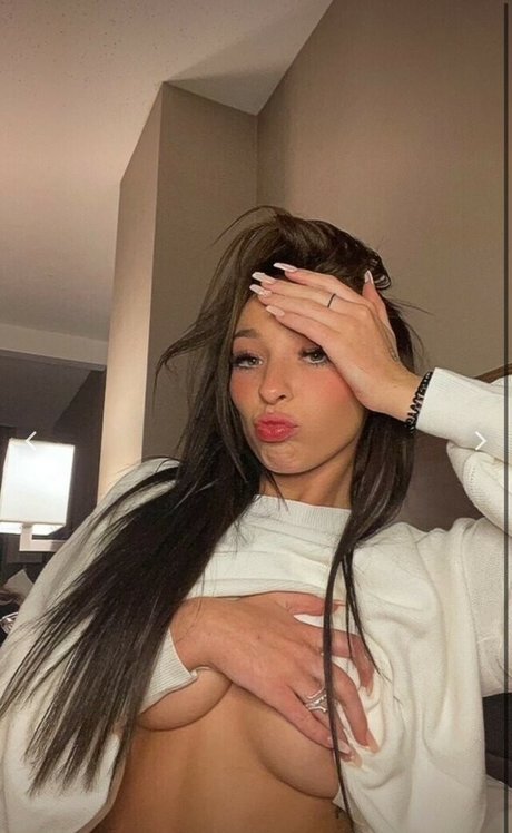 katiekbae exclusive pornstar image