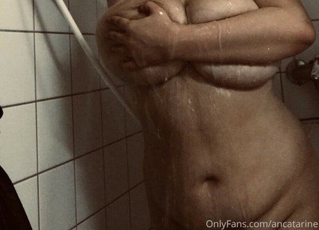 Ancatarine art actress gallery