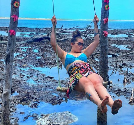 Casal Canalha star sexy photos