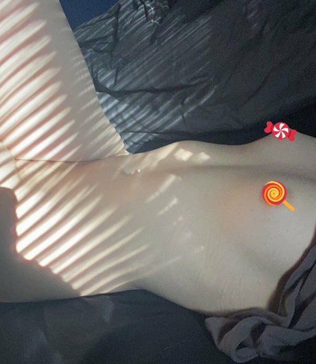 Stupidwhit3girl sex star photo