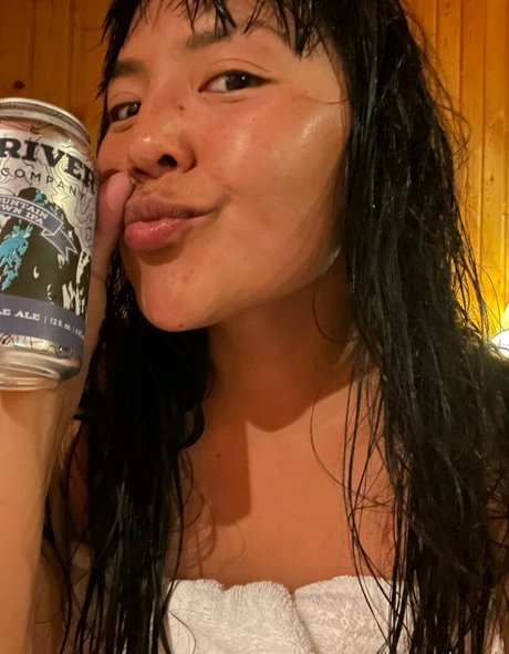 nizhonimaii model sexy picture