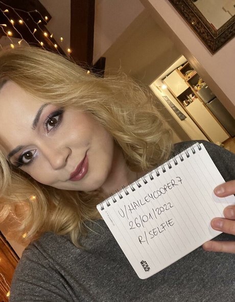 Hailey Cooper adult model galleries