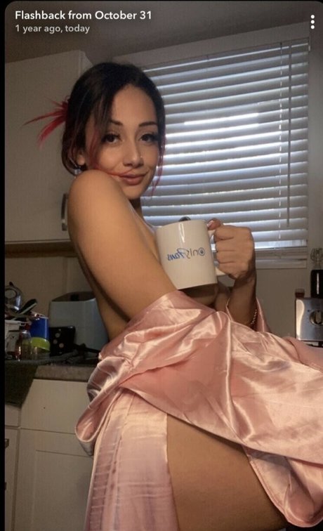 getkinkywithmee nudes model img