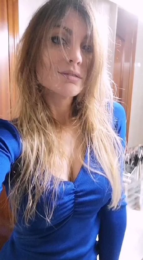 Iamcristinini model exclusive photos