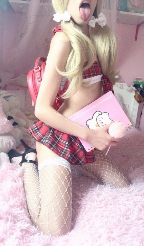 Strawberry kisu nudes actress gallery