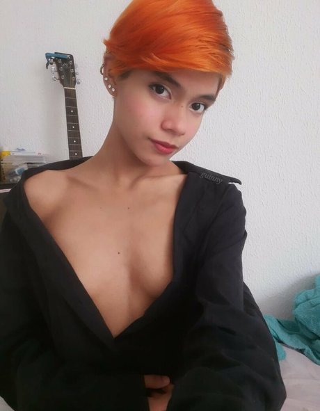 Guinny model nude images