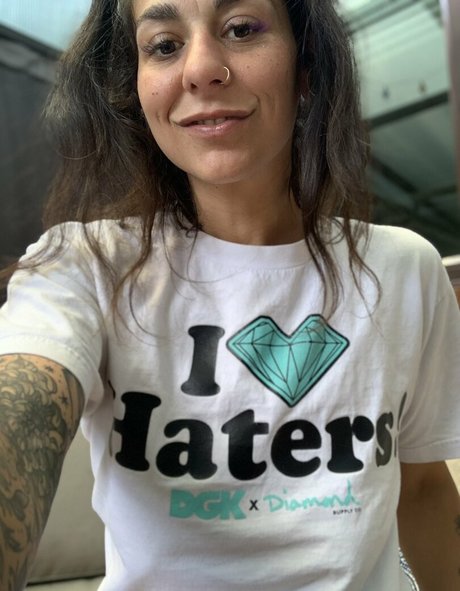 Pineappleandii hot actress archive