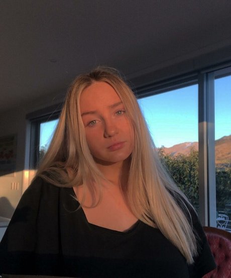 Ruby Pearl Esler hot pornstar pics