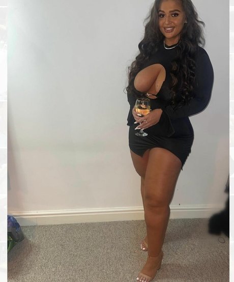 naughtybabeoxo free actress photo