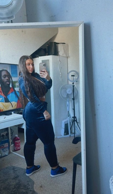 naughtybabeoxo star porn archive