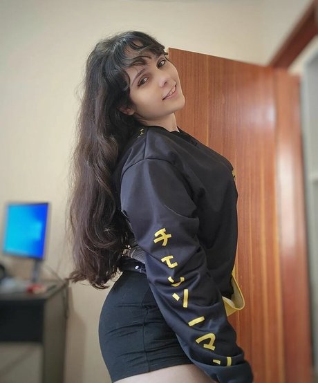 Laysa Meroto erotic pornstar img