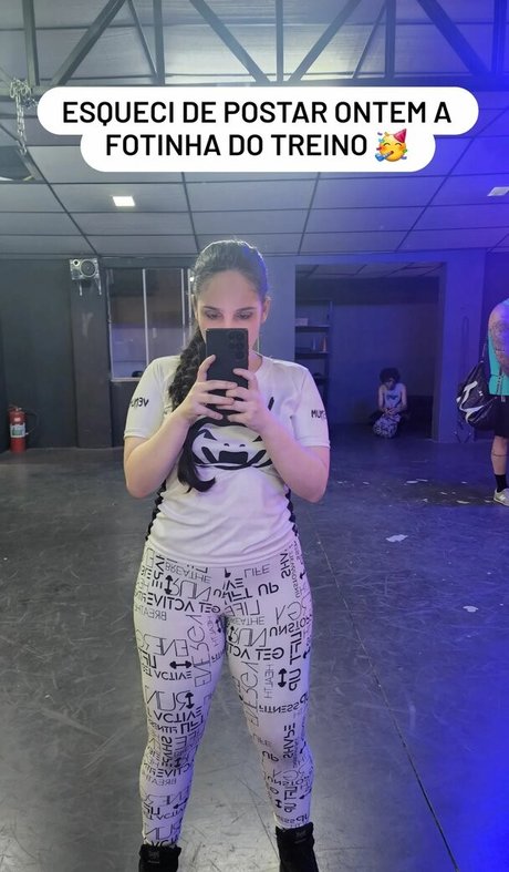 Laysa Meroto pretty model images