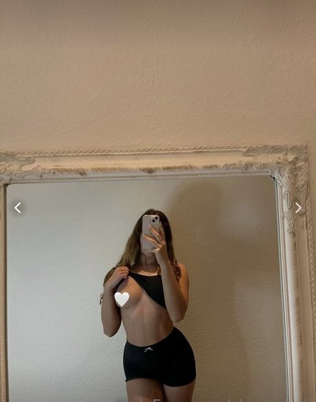 Cleo Isabell model free img