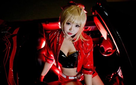 tsikyo sexy star photo