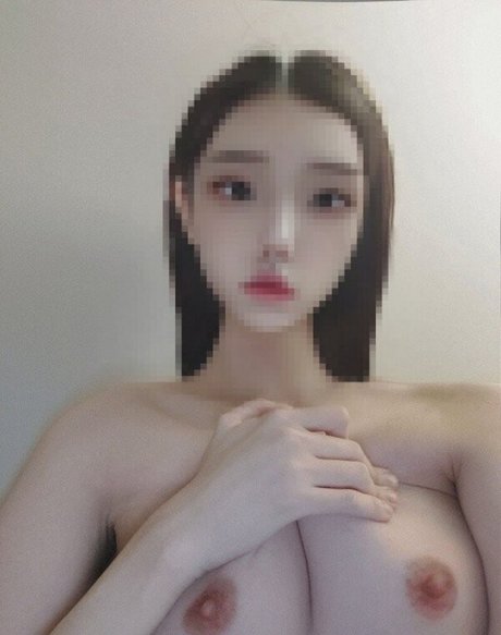 laimi cute erotic model gallery