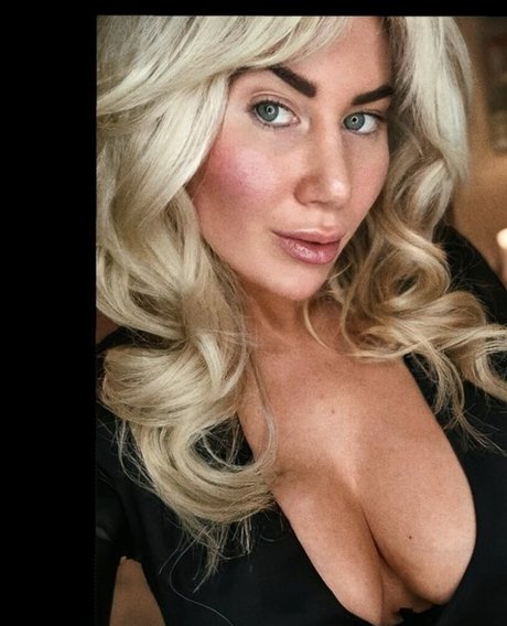 GailScott pornographic model photo