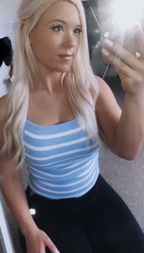 KimJade999 free actress archive