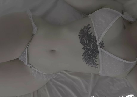 Genesis Cruz star xxx archive