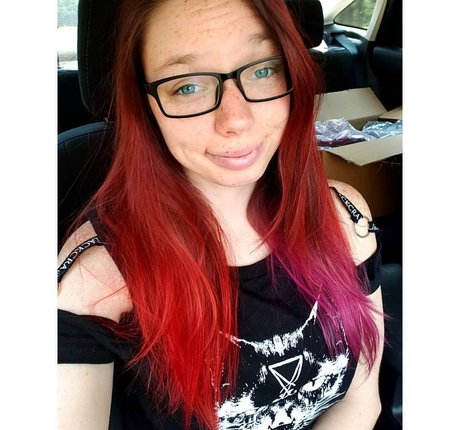 Gabby Swears star beautiful picture