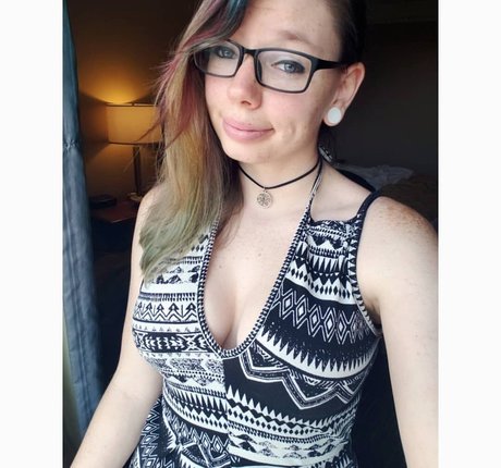 Gabby Swears star hd pic