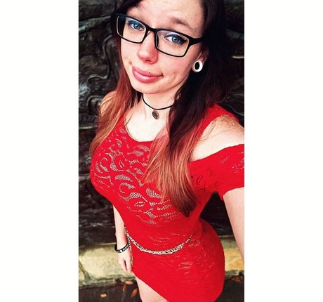 Gabby Swears hot actress pic