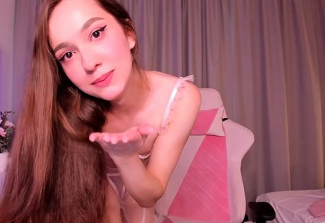 LilyLanska exclusive pornstar pics