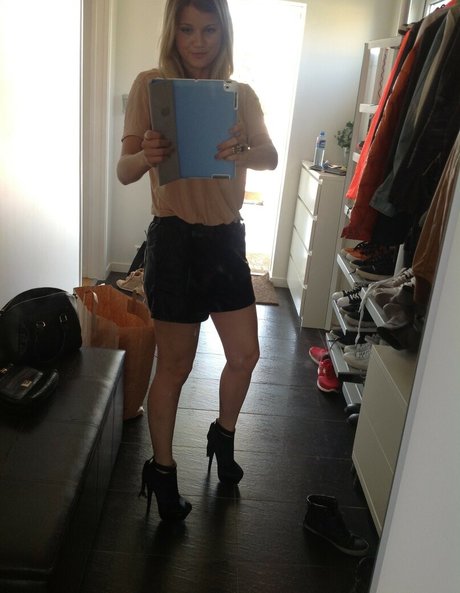 Sandra Lyng Haugen model adult image