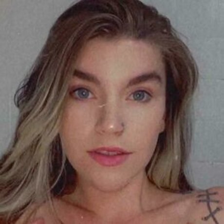 Know13ody free actress archive