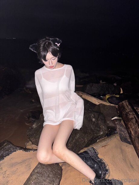 urplpur model sexy galleries