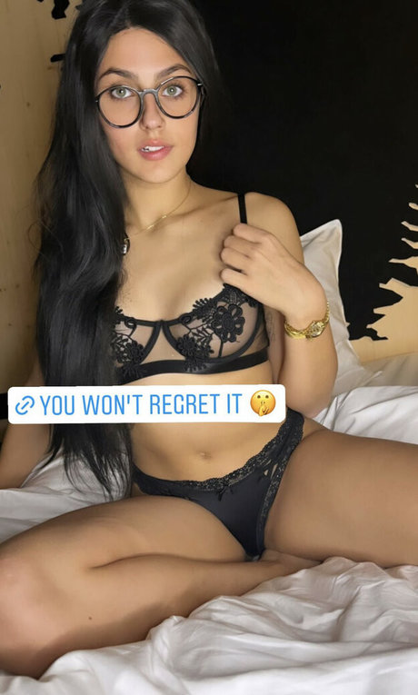 Candyhuntx nudes pornstar pic