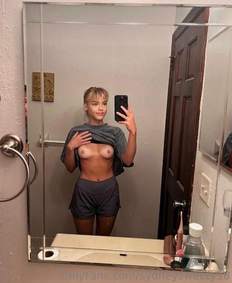 Sydney Sweety actress photos