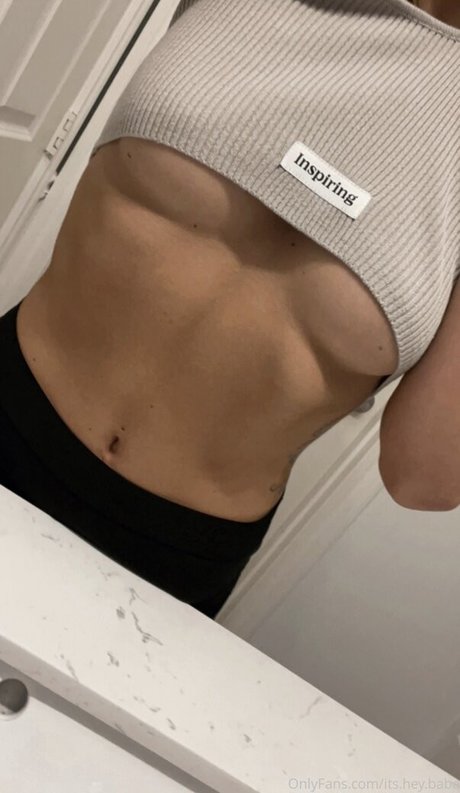 Its Hey Babe star sexy images