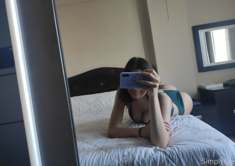 AngelEce nude model galleries