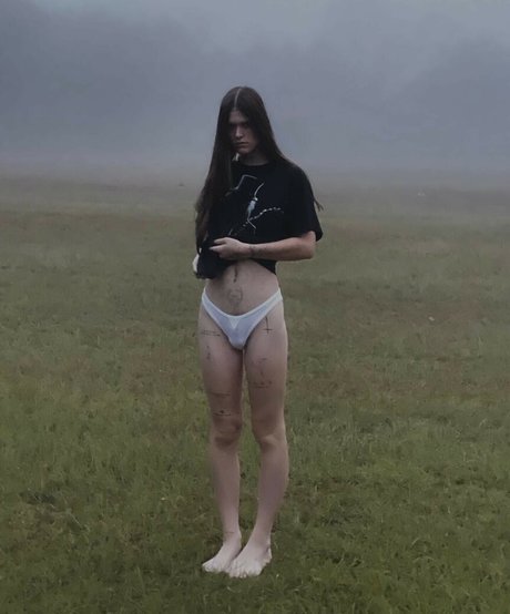 Ethel Cain high quality actress pic